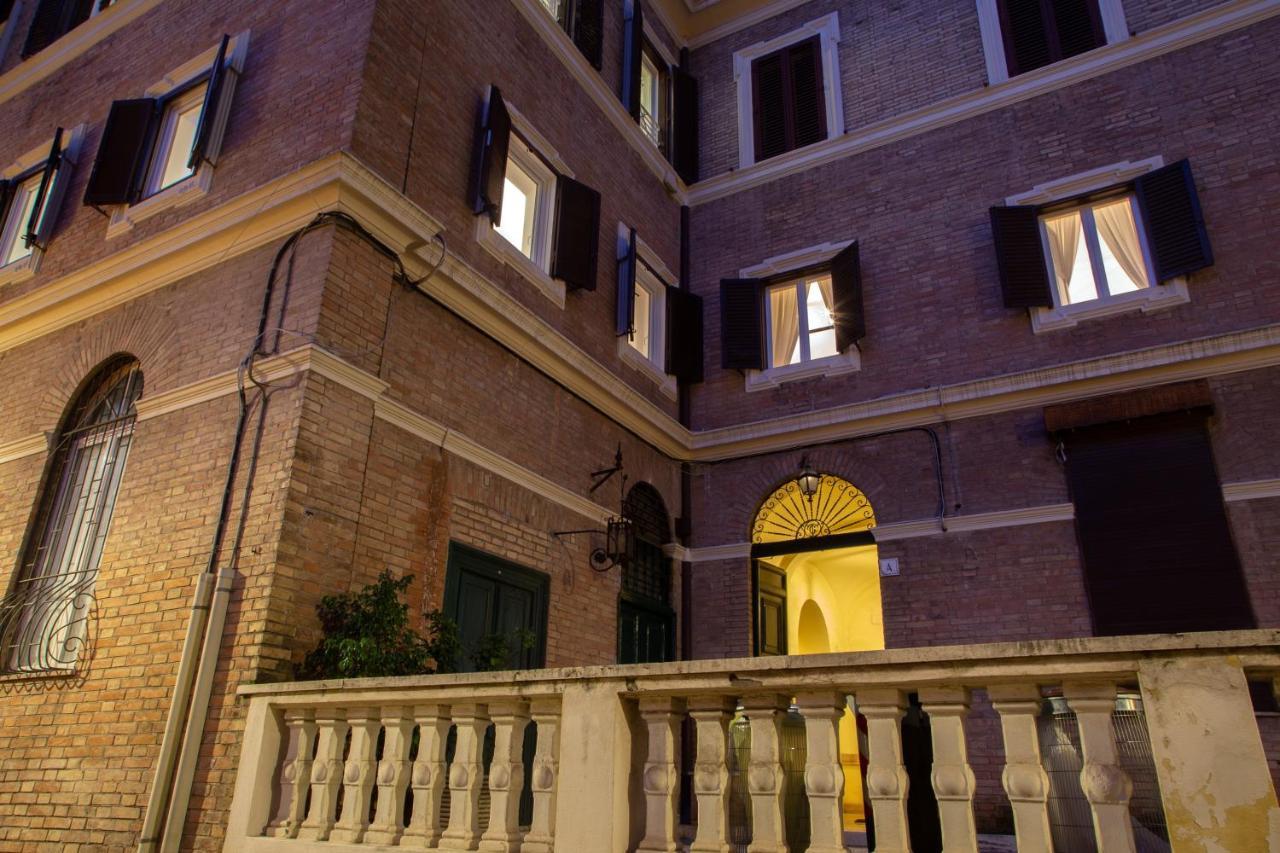 Emperor'S View - Apartment In Colosseum Рим Екстериор снимка